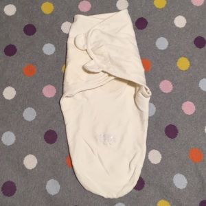Baby swaddle with Velcro